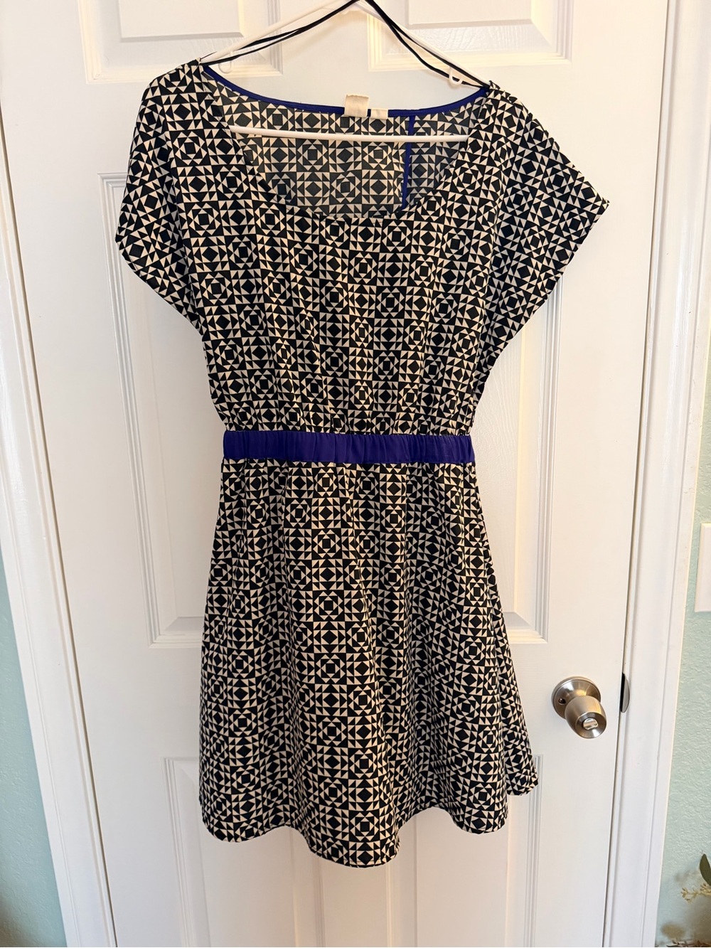 Roxy Black and White Geometric Mini Dress with Blue Waistband